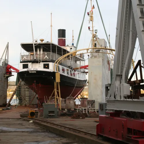 M/S Henrik ibsen i tørrdokk