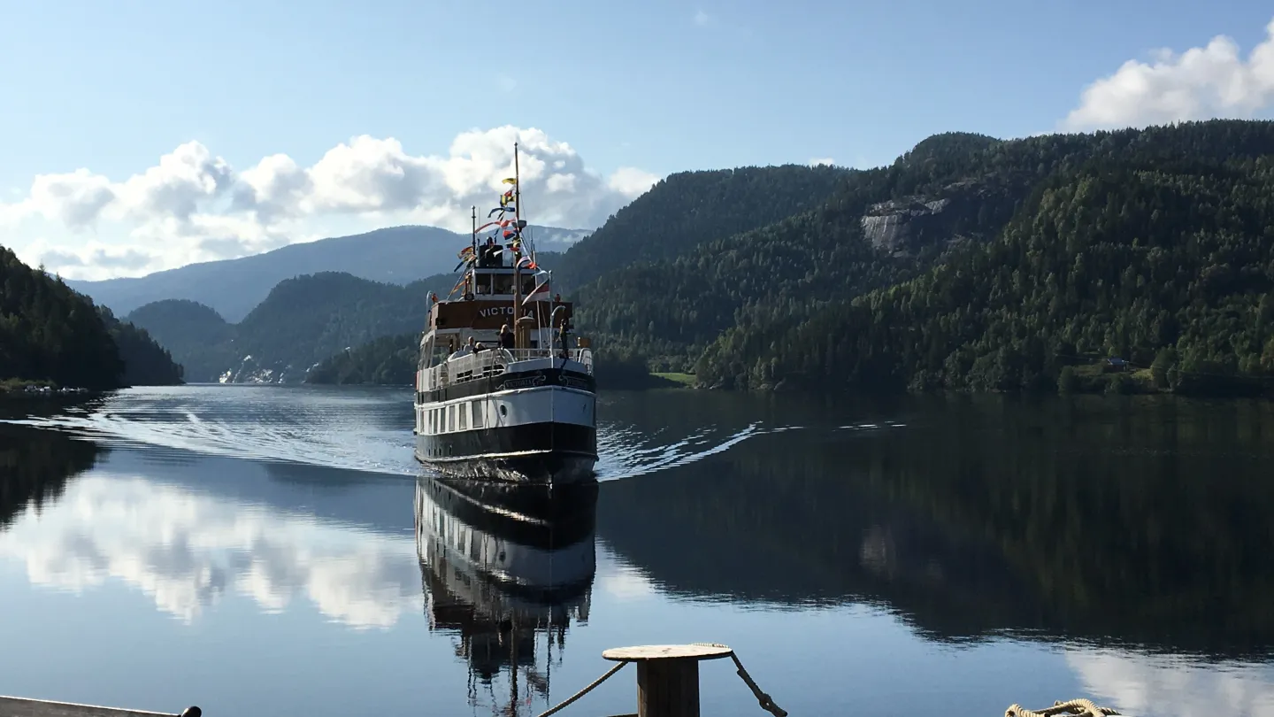 M/S Victoria ved kviteseid brygge